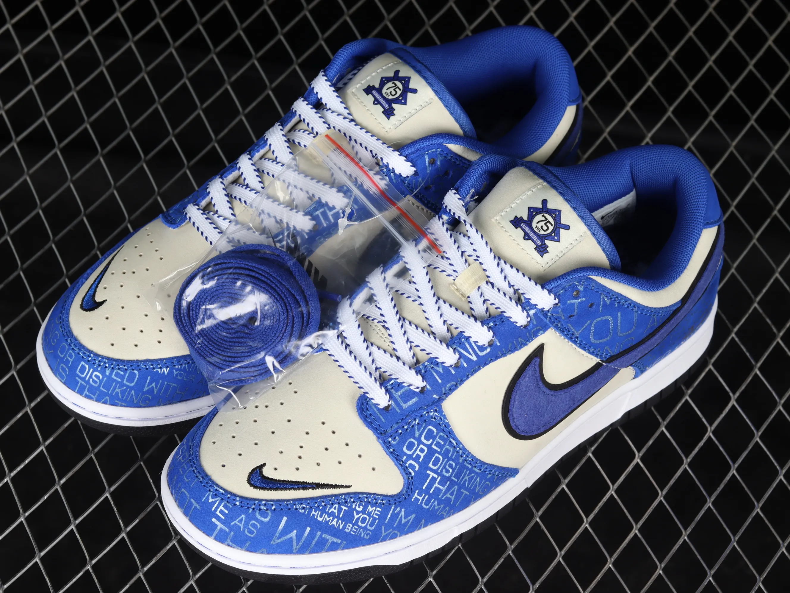 All Categories Nk SB Dunk Series Nk SB Dunk Low Low-top Sneakers Nk SB Dunk Low "Jackie Robinson" Robinson 75th Anniversary SB Retro Casual Sneakers DV2203-400